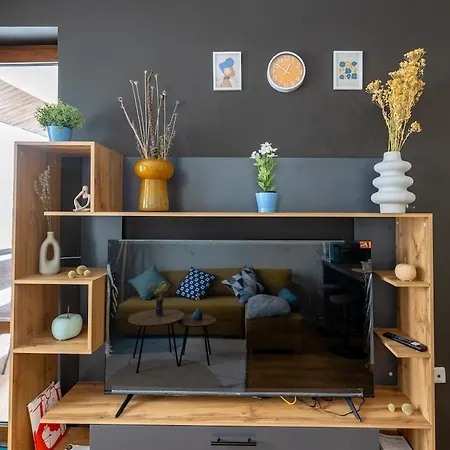 דירה Modern 1 Bedroom By The Gondola *