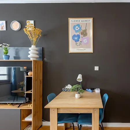 Modern 1 Bedroom By The Gondola * בנסקו